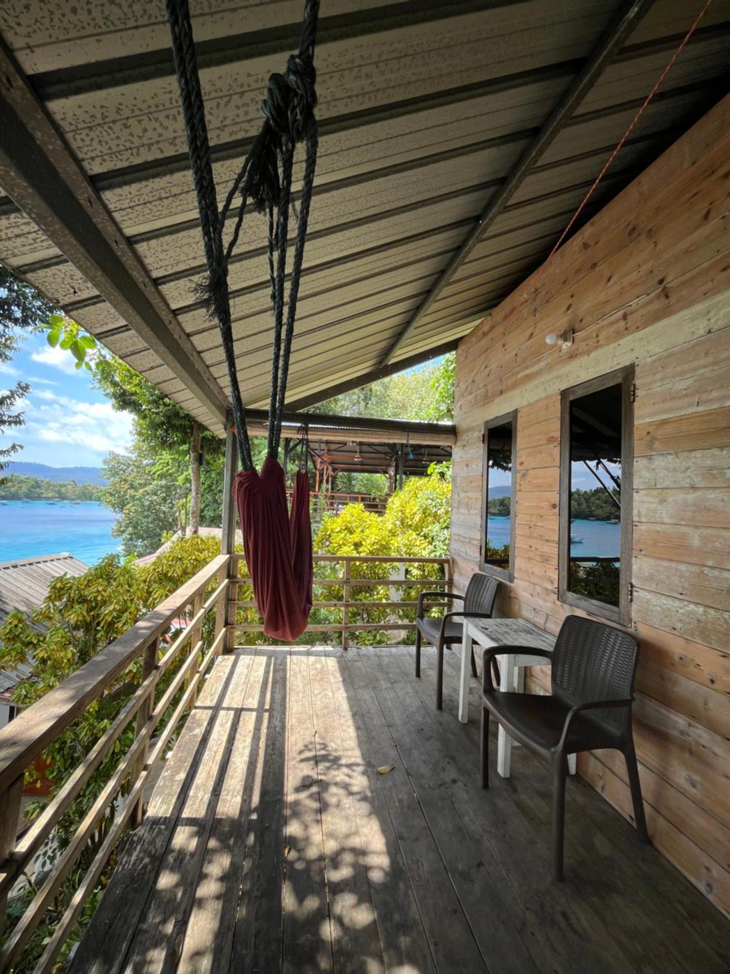 Olala And Restaurant Hotel Sabang (Weh Island)