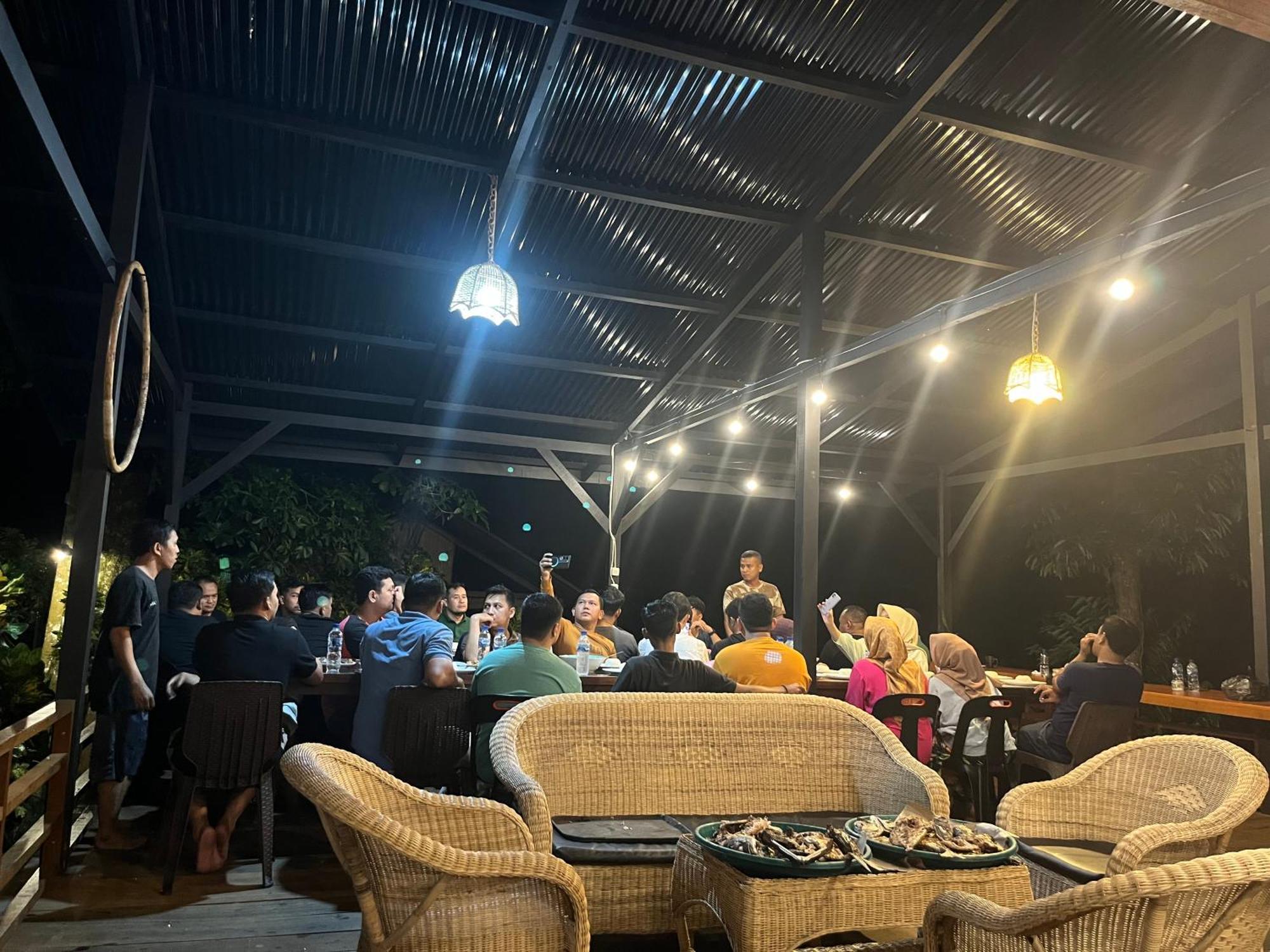 Olala And Restaurant Sabang (Weh Island)